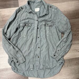 American Eagle Outfitters Gray Shirt